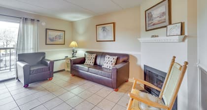 Gatlinburg Vacation Rental - Walk Downtown!