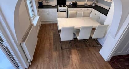 Spacious 3bed house