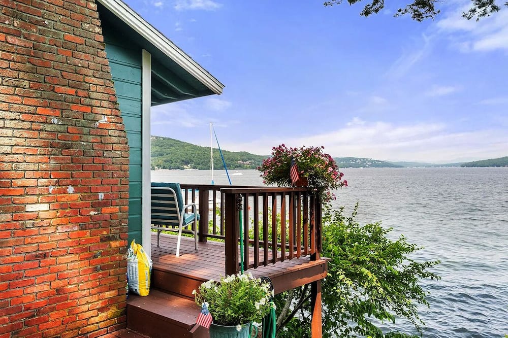 Winni Lakefront Cabin - New Hampshire