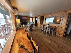 Cabin | Living area