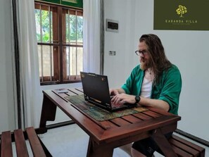 Business centre - Calm & Quiet One Bed Room Cozy Villa  (Hikkaduwa)