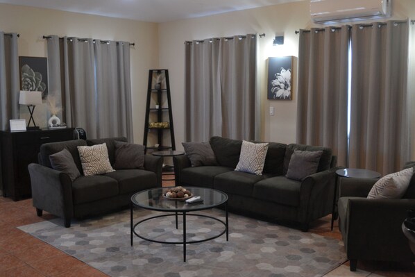 Interior - Experience Cruzan Comfort, Experience Cruzan Comfort (Southcentral)