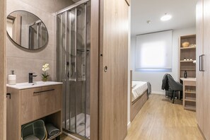 Einzelzimmer | Badezimmer