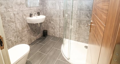 Dragonstone Lodge