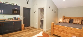 Dragonstone Lodge