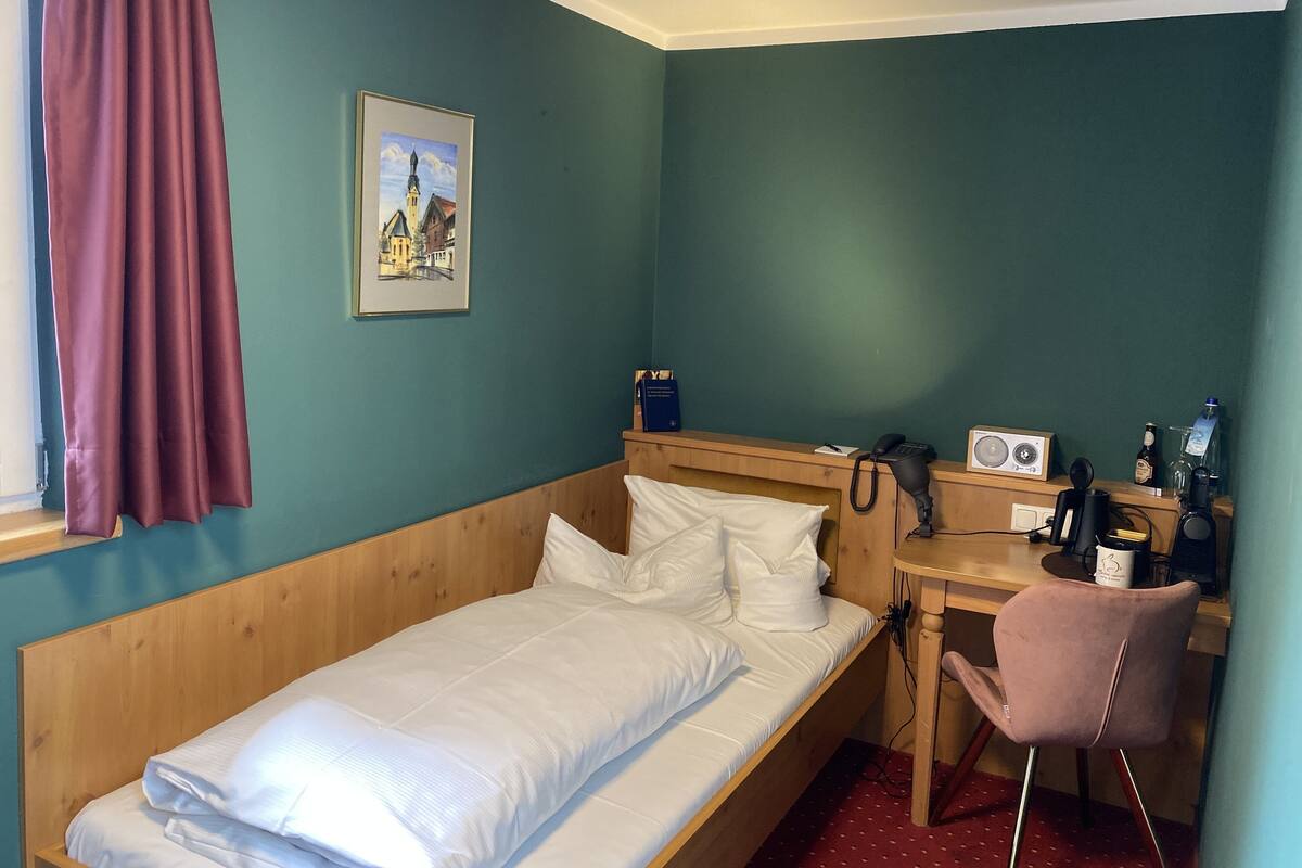 Single Room | In-room safe, blackout drapes, iron/ironing board (on request)