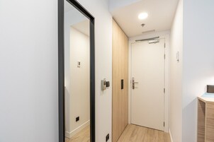 Single room in apartment | Desk, free WiFi