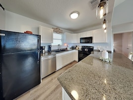 House (3 Bedrooms) | Property amenity