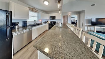 House (3 Bedrooms) | Property amenity
