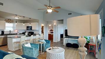 House (3 Bedrooms) | Property amenity