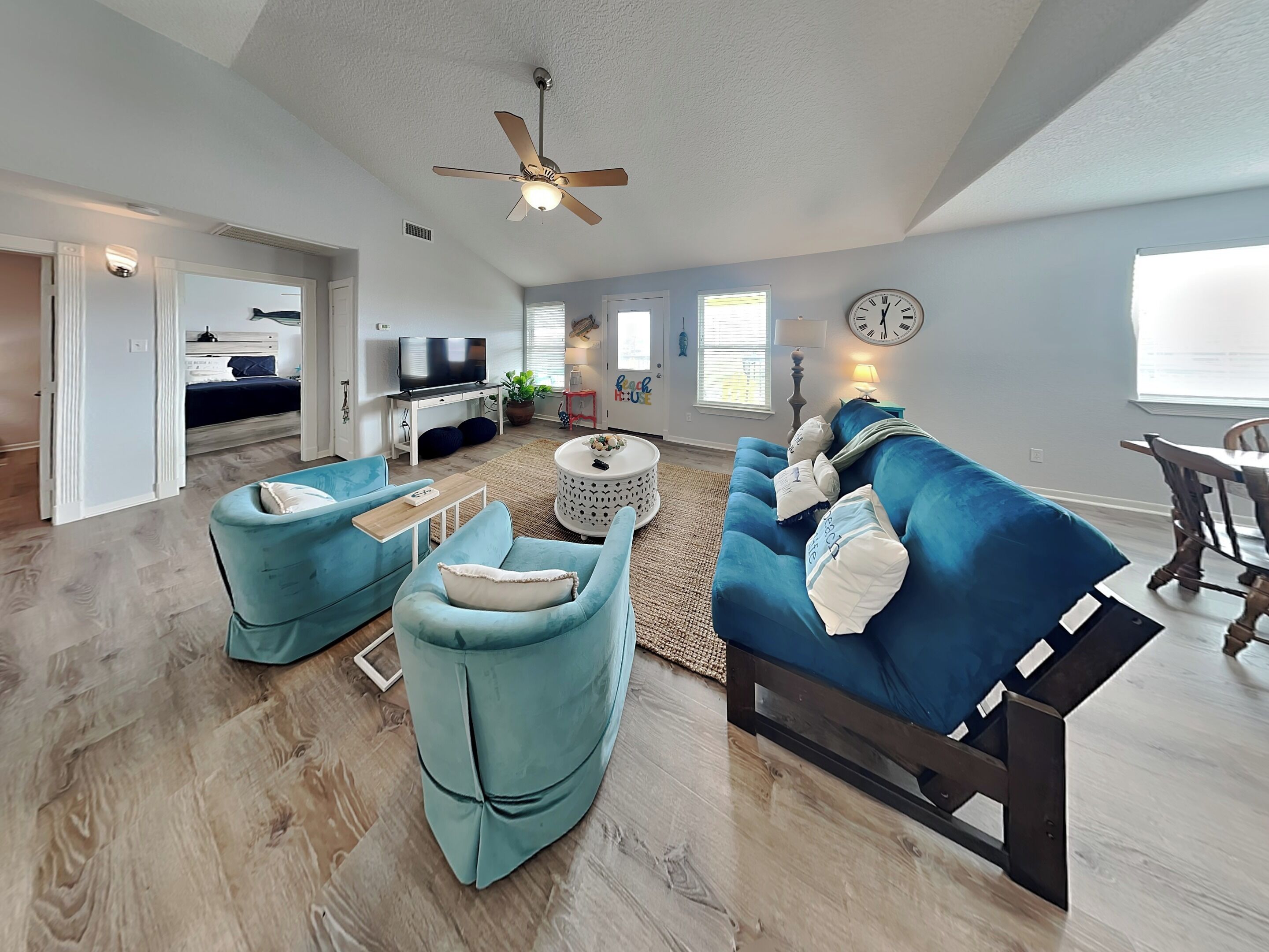 House (3 Bedrooms) | Property amenity