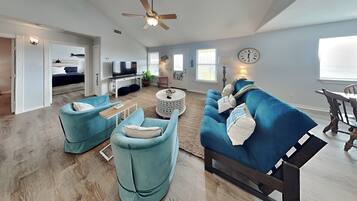 House (3 Bedrooms) | Property amenity