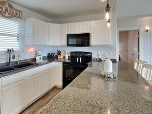 House (3 Bedrooms) | Property amenity - Beachy Keen by Ryson Vacation Rentals (Freeport)