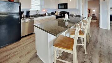 House (3 Bedrooms) | Property amenity