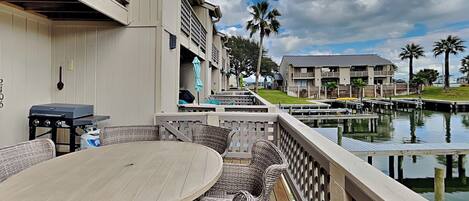 Condo (3 Bedrooms) | Front of property