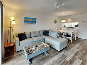 Condo (3 Bedrooms) | Property amenity