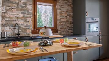 Frigorifero, forno, tostapane