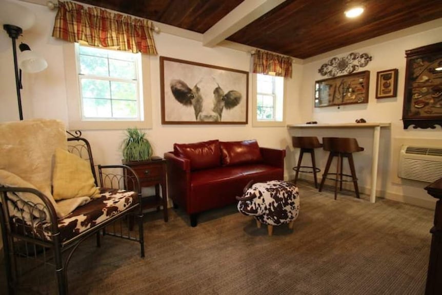 Barn House Circa 1894 Downtown Rogers - 羅傑斯