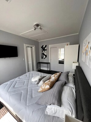 1 bedroom, iron/ironing board, WiFi, bed sheets