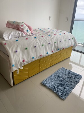 3 Schlafzimmer, Schreibtisch, Bügeleisen/Bügelbrett, kostenloses WLAN