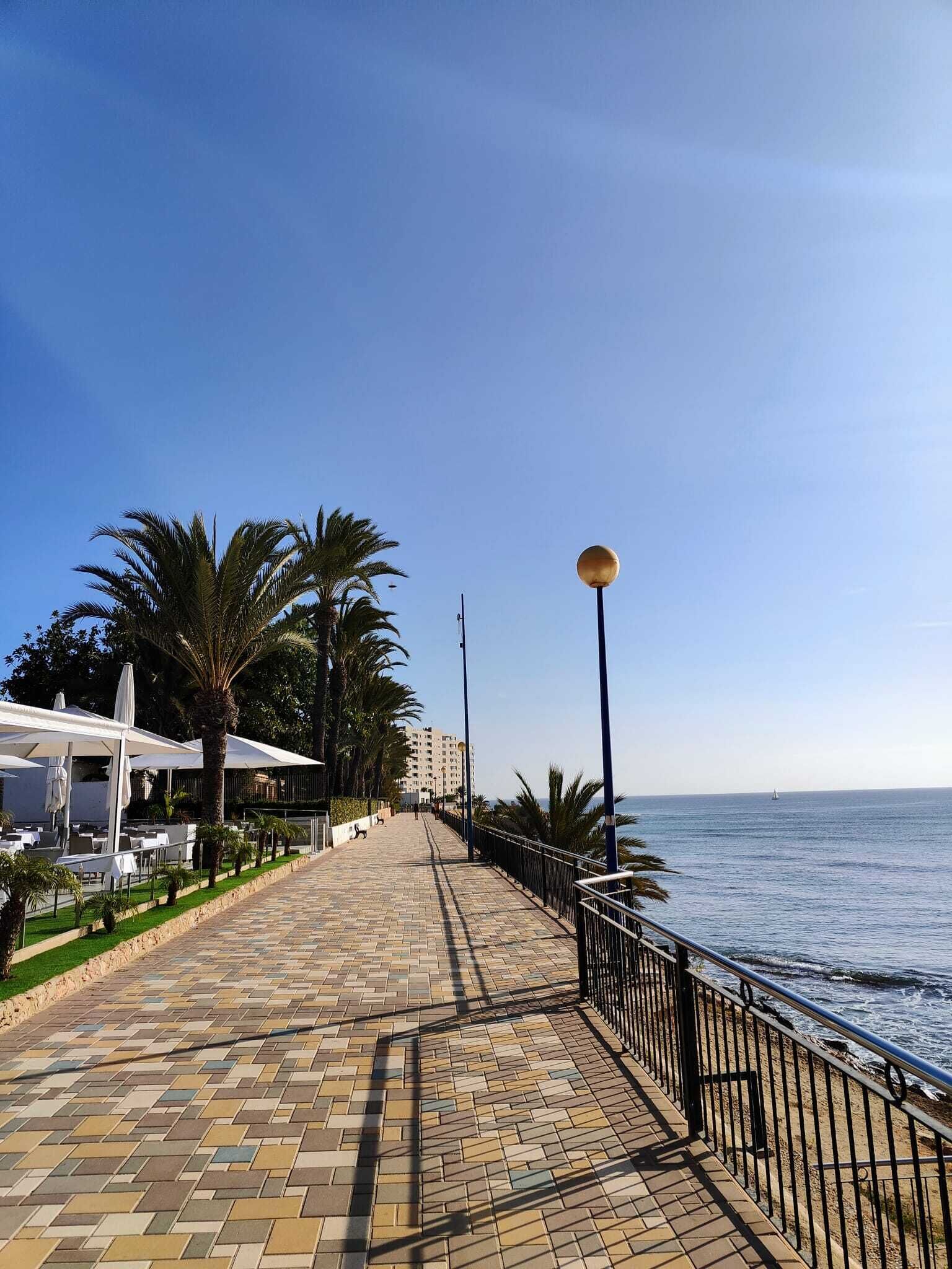 المنطقة المحيطة بالمنشأة