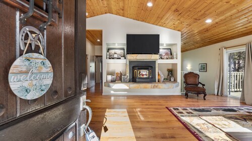 Bear Necessities: Retreat at Roaming Bear Lodge