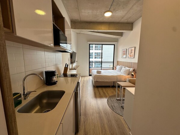 Deluxe Apartment (04I)