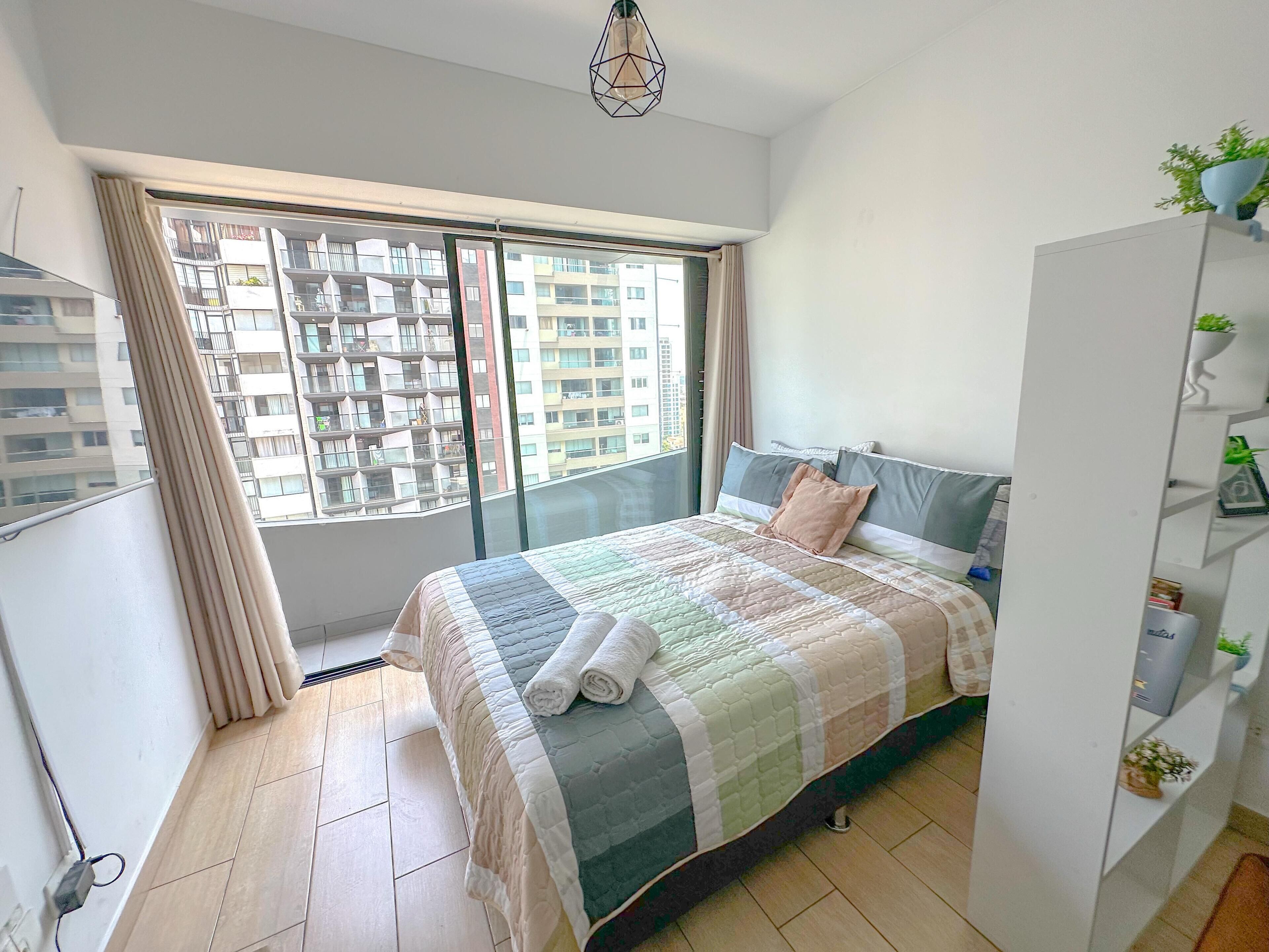 1 dormitorio, escritorio, tabla de planchar con plancha y wifi gratis