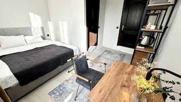 Design Studio Suite | Individually decorated, individually furnished, desk, laptop workspace