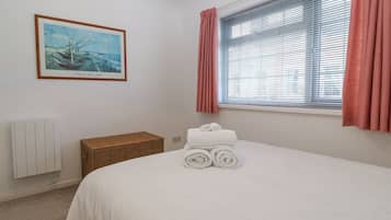 2 bedrooms, individually decorated, individually furnished, free WiFi