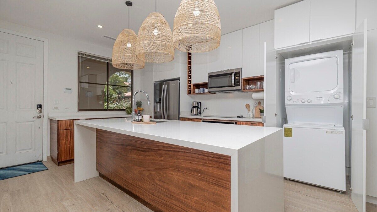 雪櫃、微波爐、焗爐、爐具