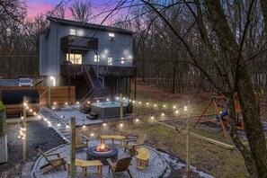 Terrace/patio - Amenities Galore: Pool, Public Lake, Sauna, Hot Tub, Game Room, Playground (Albrightsville)