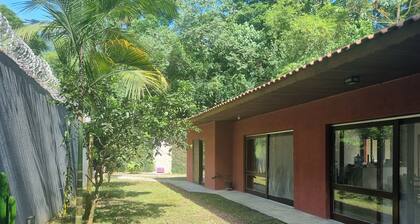 Casa em Maresias em Meio a Mata