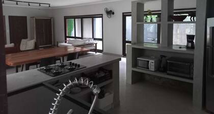 Casa em Maresias em Meio a Mata