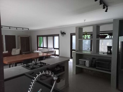 Casa em Maresias em Meio a Mata