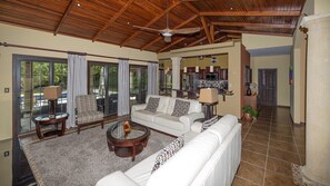 Een smart-tv en een printer