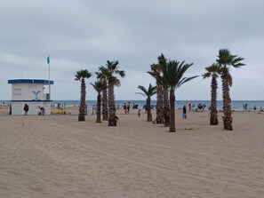 Beach - Mobil Home Confort XL Pour 6 Personnes Avec 3 Chambresà 350 Mètres des Plages (Narbonne)