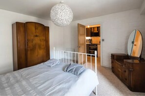 2 slaapkamers, een bureau, gratis wifi, beddengoed