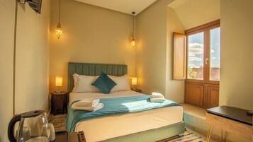 Comfort Room, 1 Bedroom | Minibar, soundproofing, WiFi (free), bed sheets