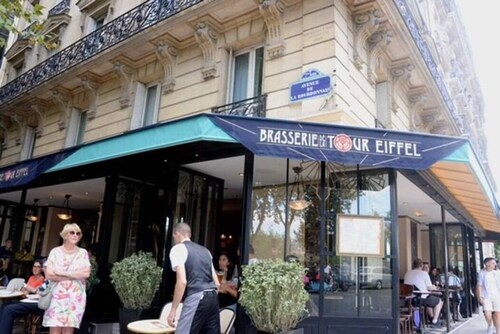 Eiffel Edge Escape (30 mètres de la Tour Eiffel) 