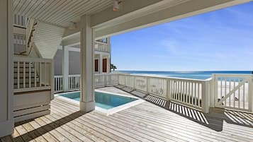 Private pool