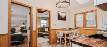 BrookHaus | Modern Cabin Stay at Harvard Brook Cabins