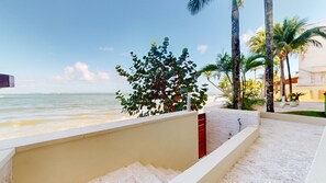 Property grounds - Beachfront Cabarete Paradise 3BDR apt! (Cabarete)