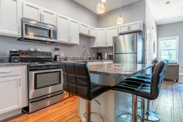 Fridge, microwave, oven, stovetop