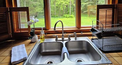 J&D Hand Crafted Cabin