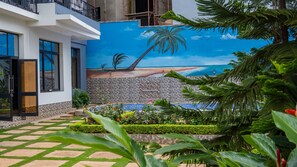 Exterior detail - Appartement 3 Chambres Très Haut Standing Avec Piscine, Salle de Fitness, Spa ! (Yaoundé)