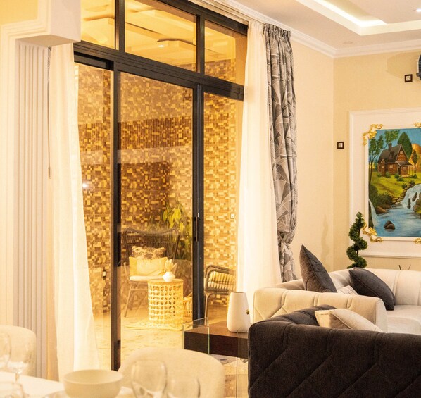 Interior - Appartement 3 Chambres Très Haut Standing Avec Piscine, Salle de Fitness, Spa ! (Yaoundé)