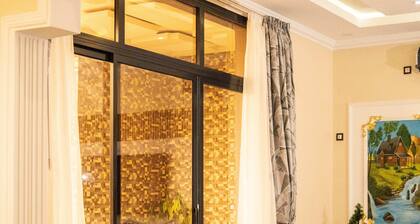 Appartement 3 Chambres TrĂšs Haut Standing Avec Piscine, Salle de Fitness, Spa !