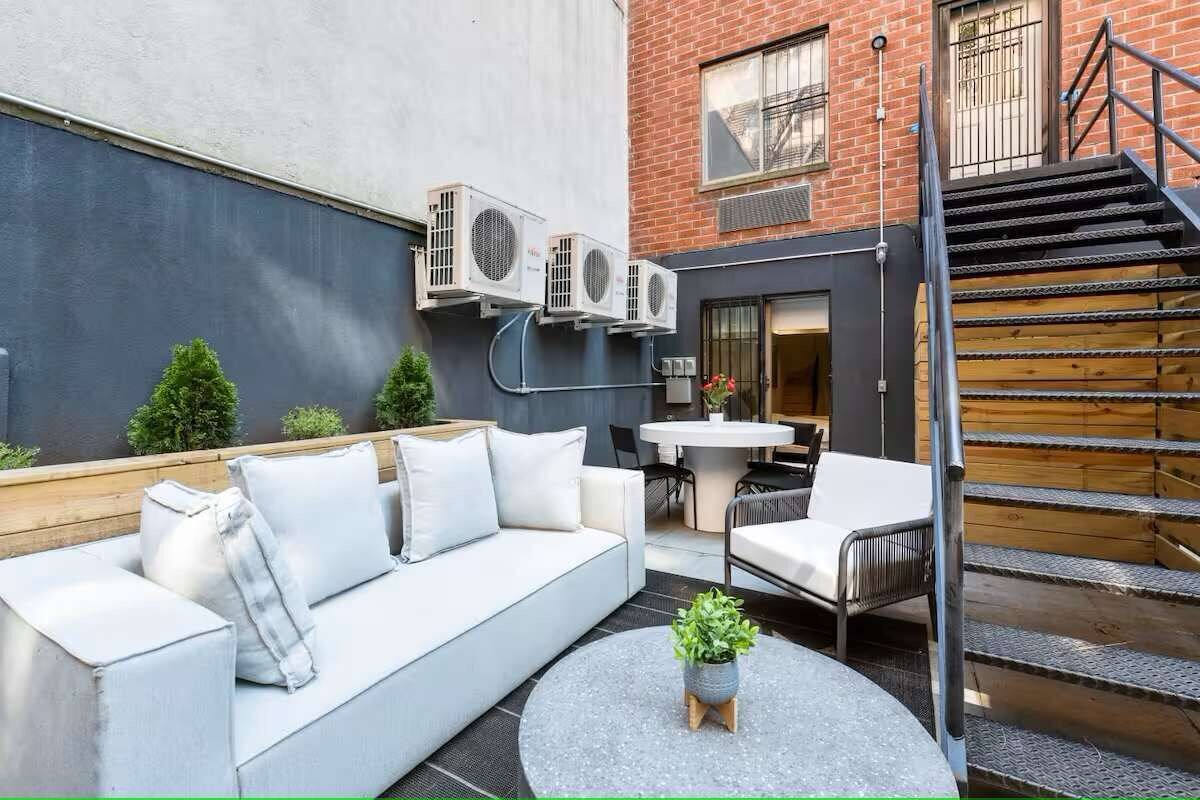 Luxury 3BR Duplex w Private Patio in Upper East