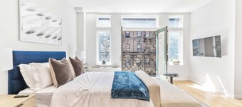 Spacious Studio with Charming Juliet Balcony